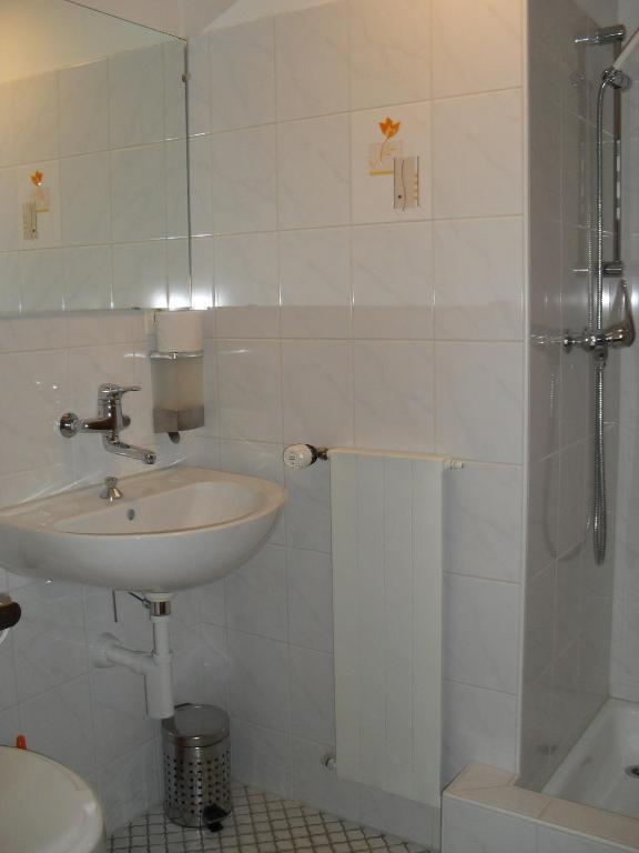 Hotel Edelweiss Flurlingen Buitenkant foto